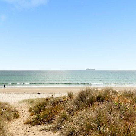 Beach Side Bliss - Oceanside Mount Maunganui Buitenkant foto