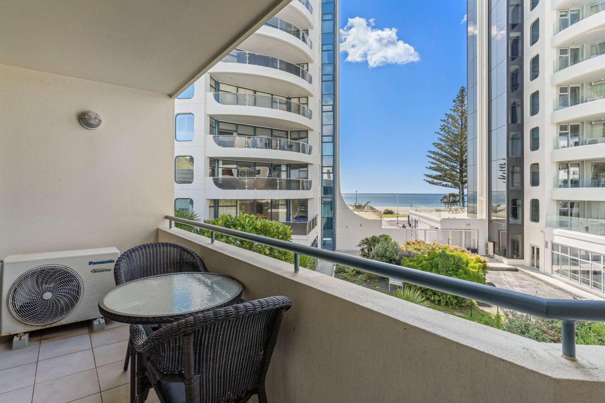 Beach Side Bliss - Oceanside Mount Maunganui Buitenkant foto