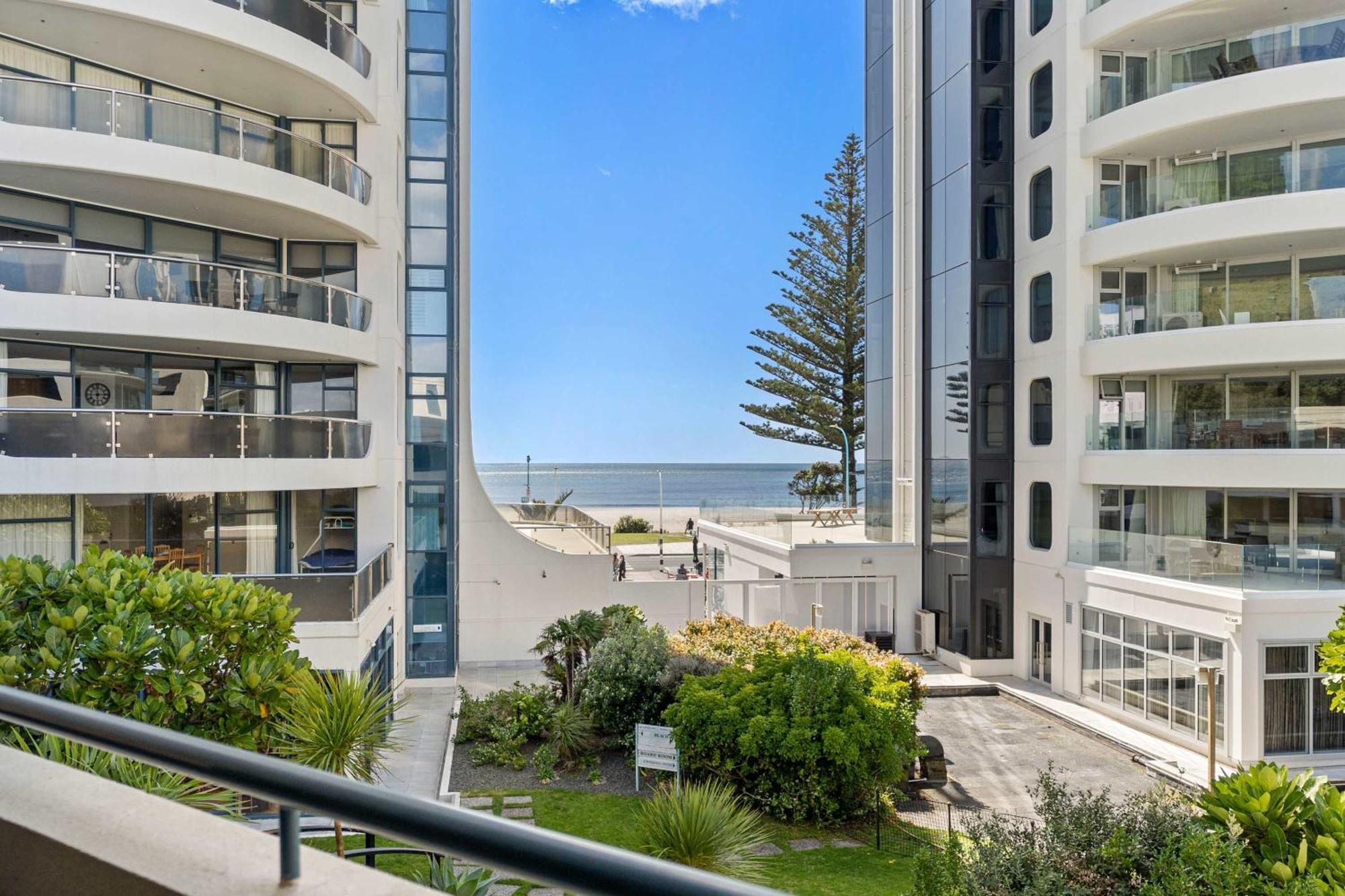 Beach Side Bliss - Oceanside Mount Maunganui Buitenkant foto